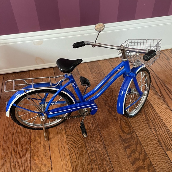 American Girl Bicycle-Molly - Picture 4 of 4